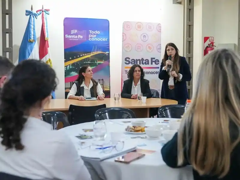 Primer encuentro organizado por la Secretaría de Turismo santafesina.
