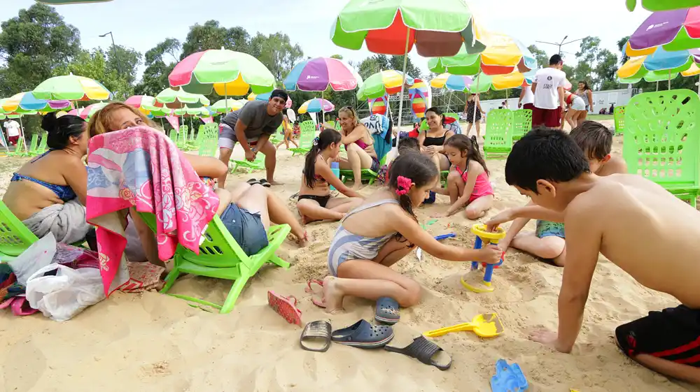 Más de 80 mil personas disfrutaron del ciclo Lanús Playa 2018