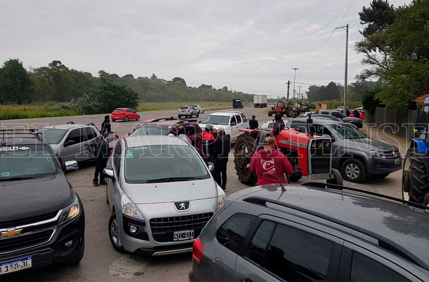 Vecinos del paraje San Francisco cortan el acceso al Emvial