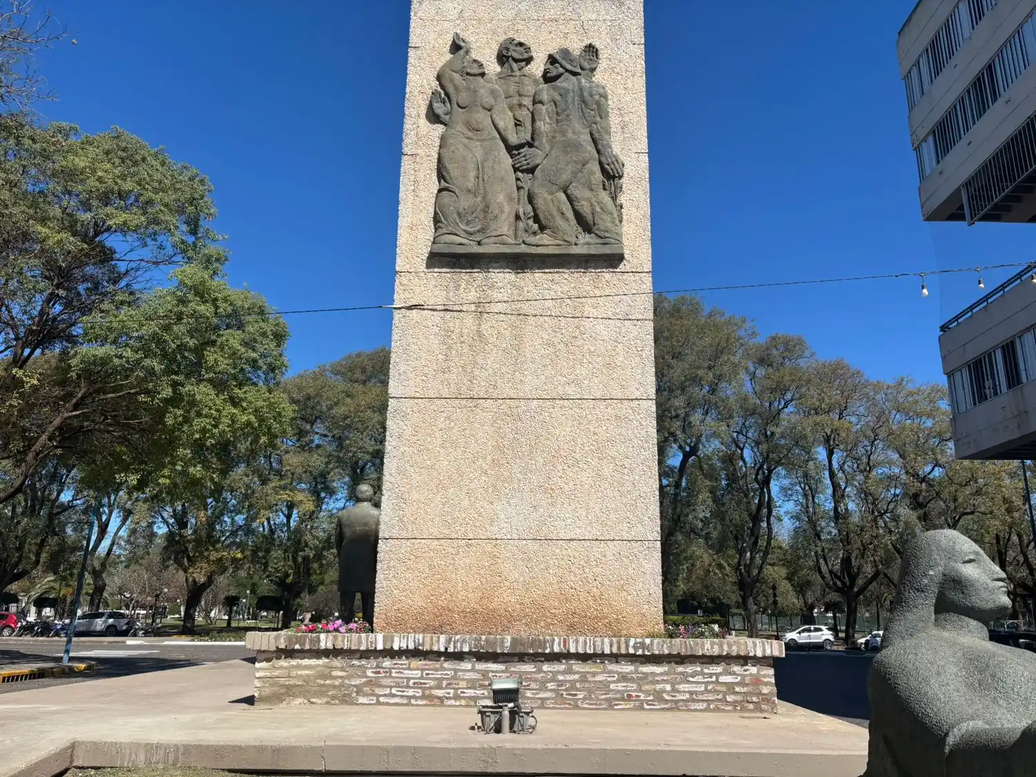 Monumento a Guillermo Lehmann