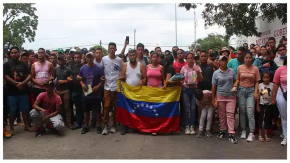 «SOLO QUEREMOS AYUDA»: migrante venezolana que se unió a una caravana en México