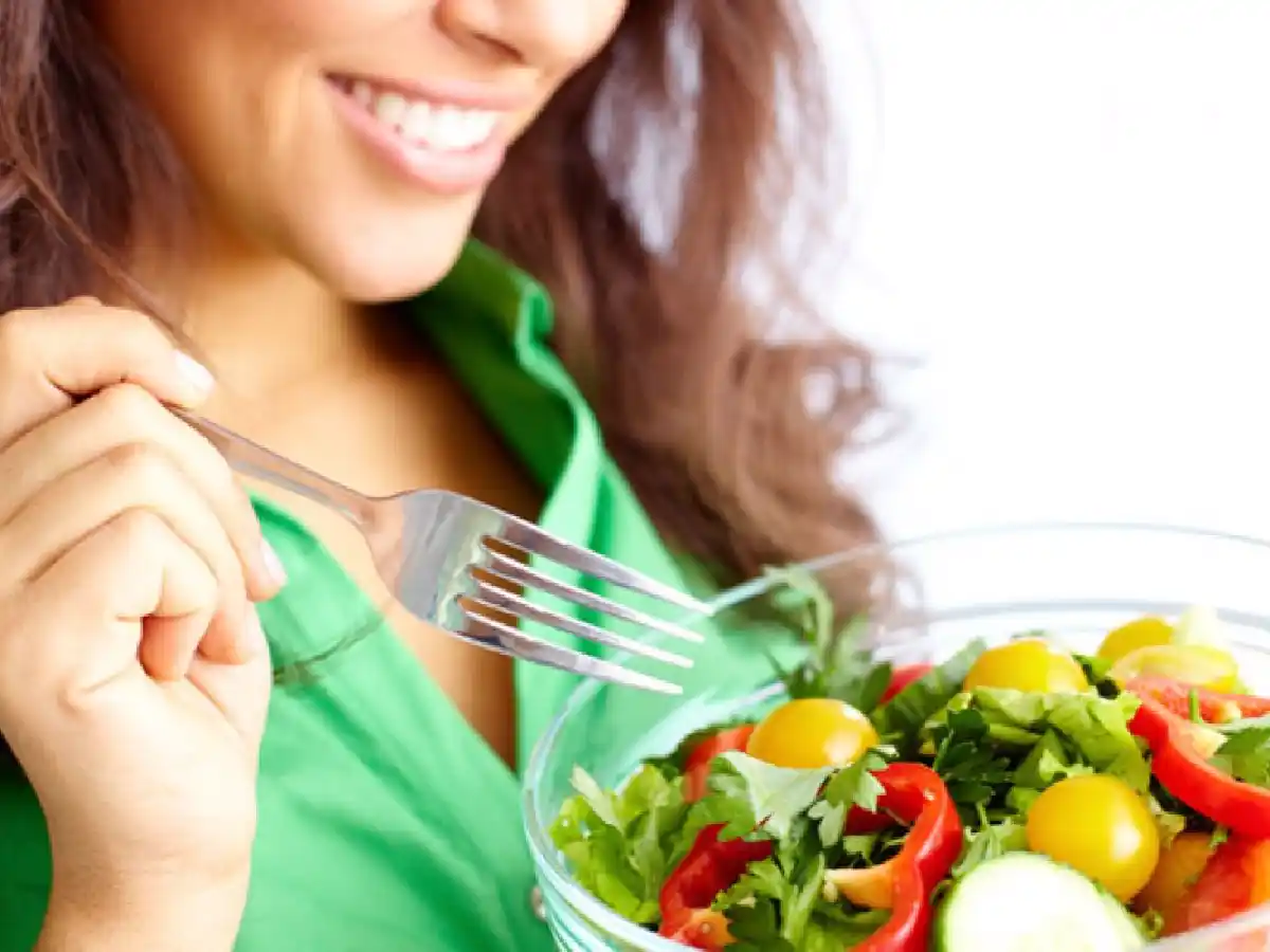 Cuatro comidas y agua para el éxito de tu tratamiento estético