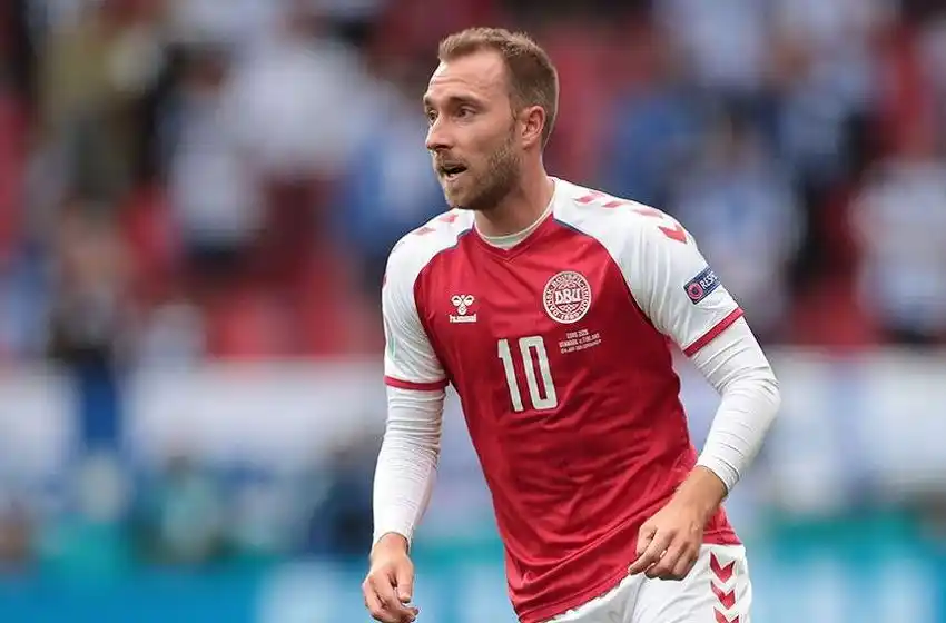 A Eriksen, el jugador que volvió de la muerte, se le implantará un desfibrilador automático
