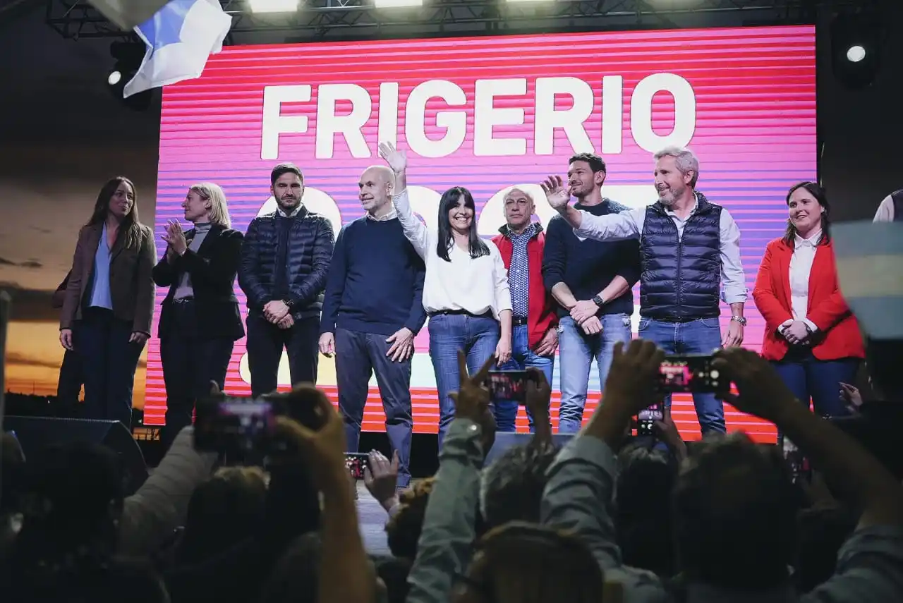 Frigerio cerró su campaña en Paraná junto a Rodríguez Larreta y María Eugenia Vidal