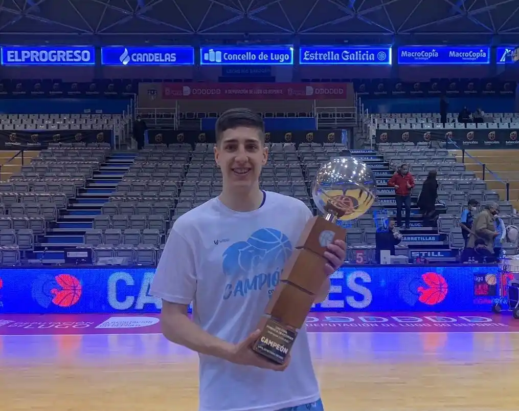 Mateo Díaz fue campeón de la Copa Princesa de Asturias con el Breogán