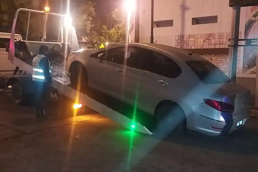 Un auto fue retenido porque el conductor arrojó la impactante cifra de 1,70 de alcoholemia