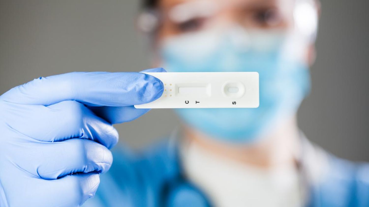 Coronavirus: con 3 casos positivos, los activos son 26