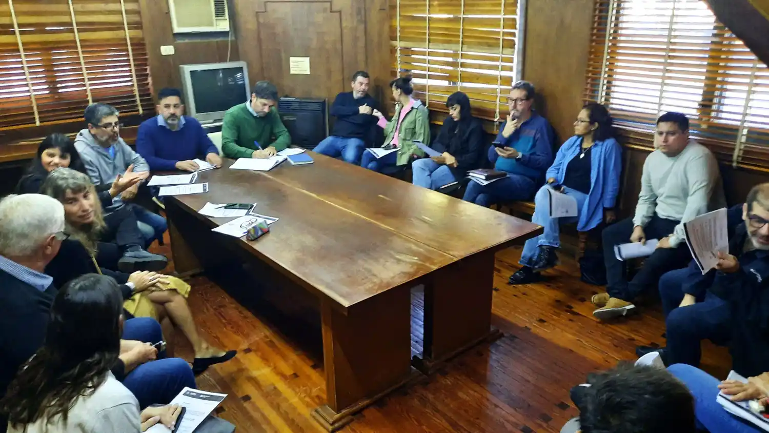 Son 17 ediles los que no se toman vacaciones, según la licencias solicitadas. Foto: La Opinión.