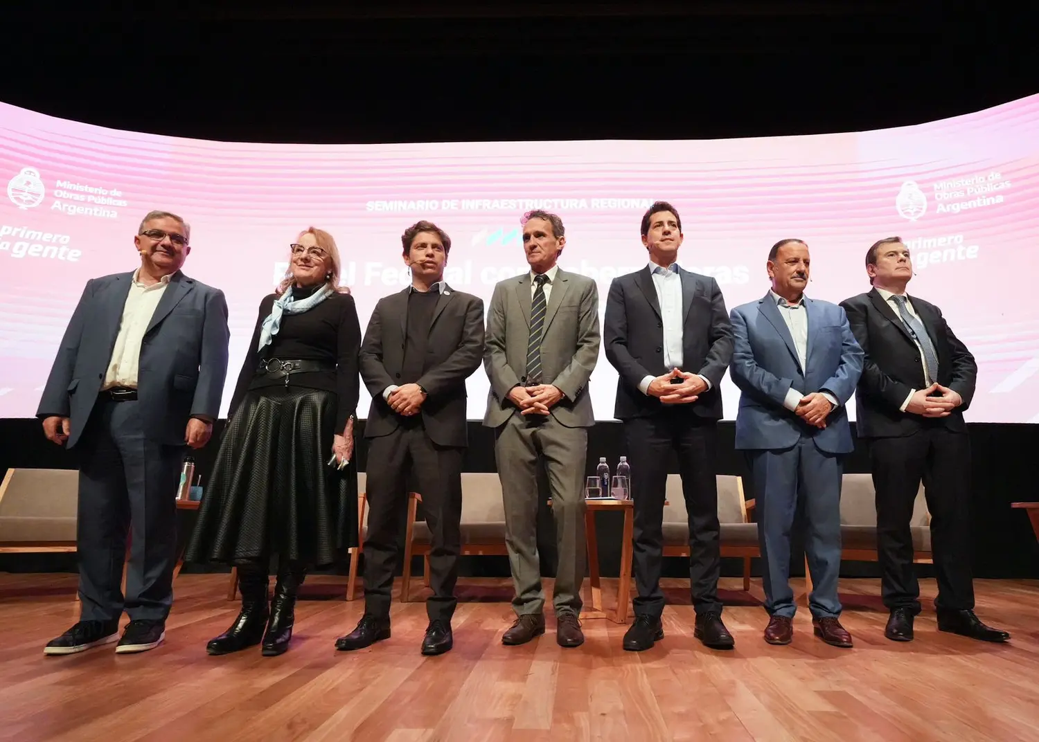 Wado de Pedro con gobernadores se mostró como candidato y habló de "qué Argentina queremos ser"