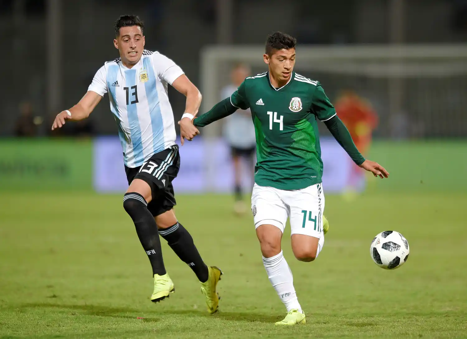 La Selección Argentina le ganó a México en el estadio Mario Kempes