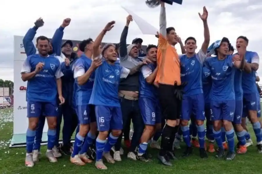 El “León” no pudo ganar: Argentino de Rosario se quedó con la Copa Santa Fe
