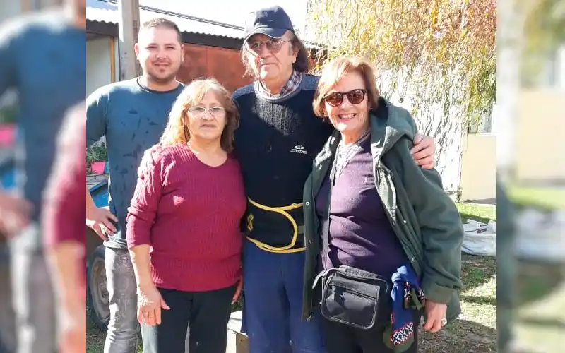 Le devolvieron la billetera y fue a visitarlos para agradecer