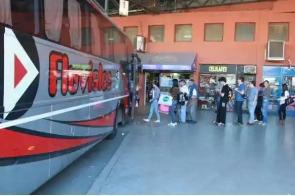 Universitarios piden un boleto diferencial para el tramo Santa Fe – Paraná