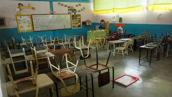 NO HAY CONDICIONES para regresar a clases: Fenasopadres exige garantías para la salud de alumnos y maestros