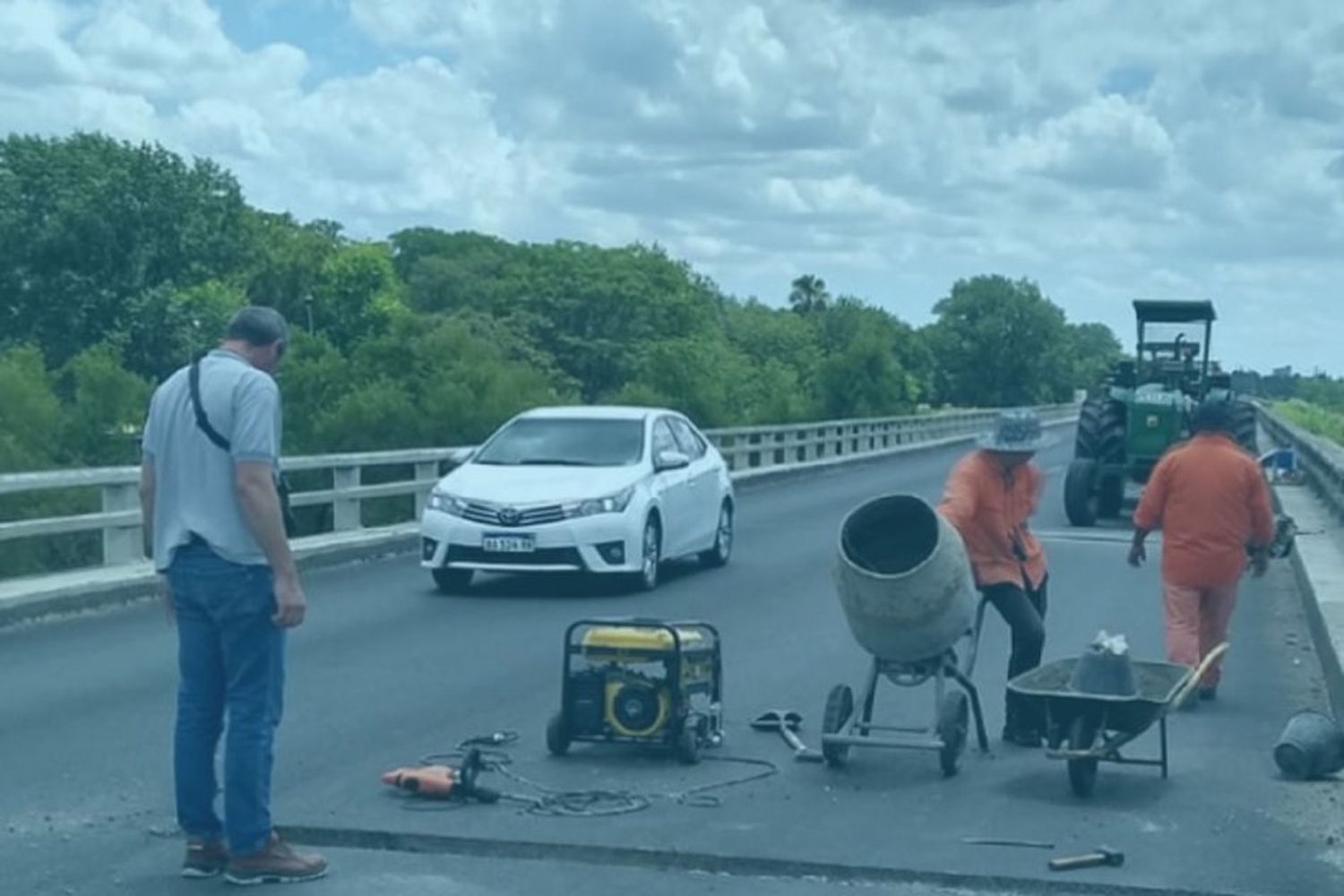 Tareas de mantenimiento en la Ruta Nacional Nº 12