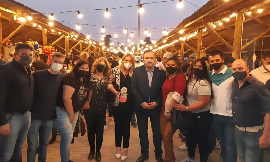 Inauguración del paseo de emprendedores y artesanos de la ciudad de Ceres