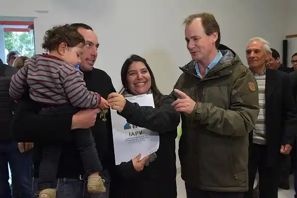 Incorporan el prototipo de madera al programa provincial de viviendas