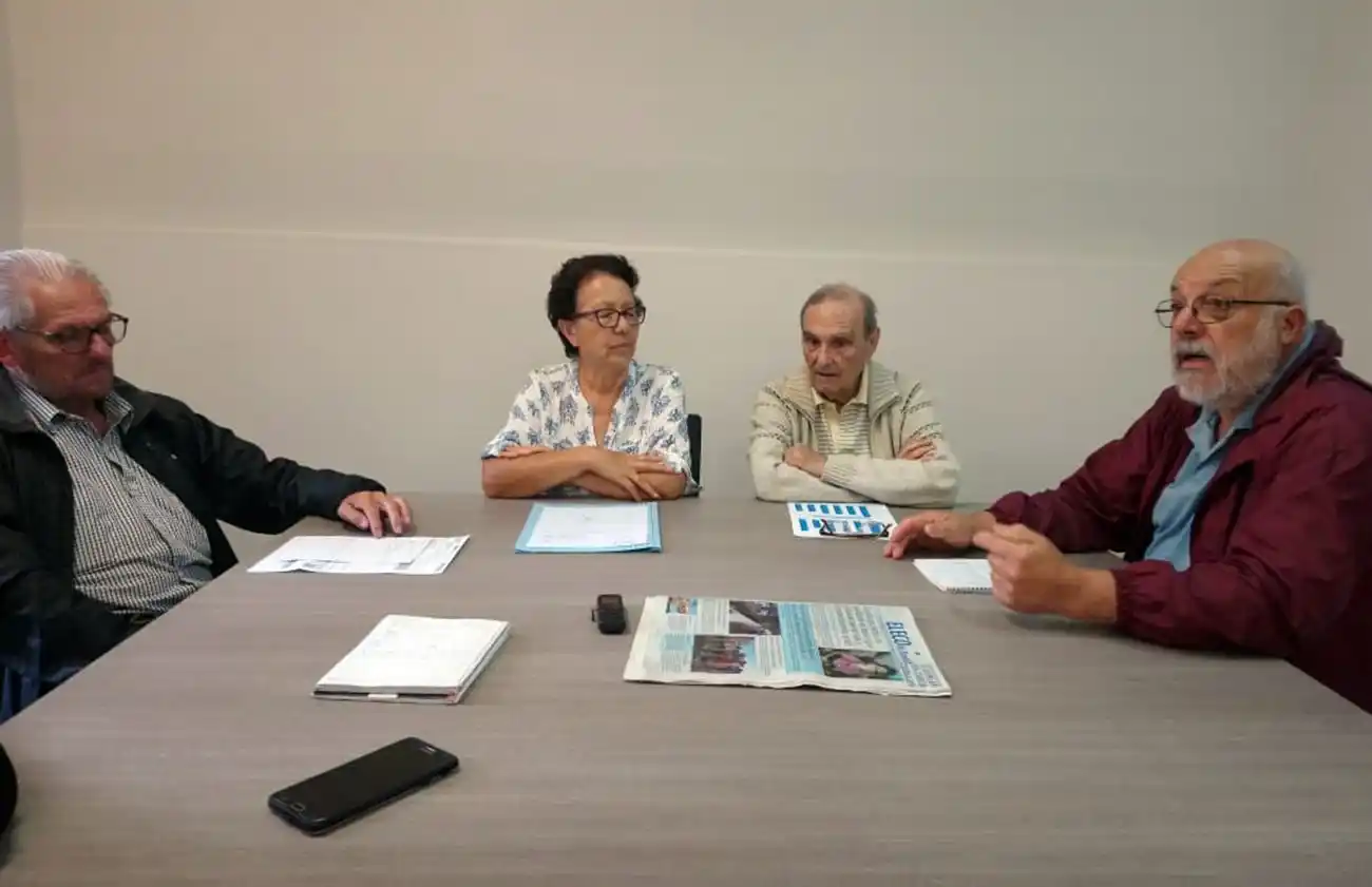 Los jubilados fueron recibidos por Lunghi, pero se quedaron con un gusto amargo 