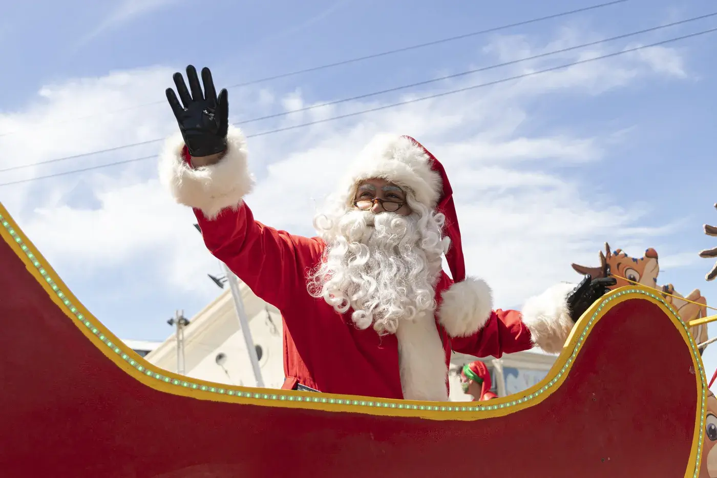 Navidad 2025: cómo seguir el recorrido de Papá Noel en vivo y llamarlo desde Argentina
