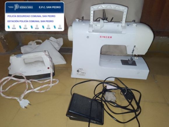 Llevaba una bolsa con electrodomésticos de "dudosa procedencia" y quedó aprehendido