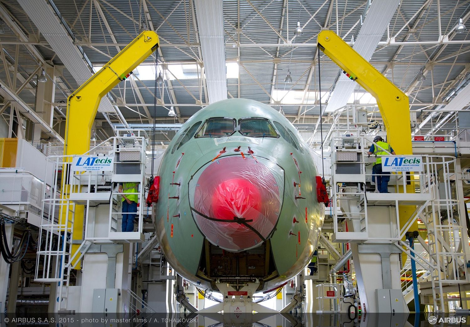 Ingresó a la línea final de ensamble el primer Airbus A350 para TAM