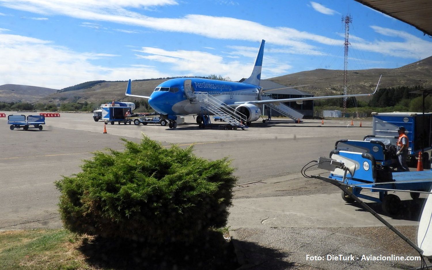 El aeropuerto Chapelco vuelve a operar tras 45 días en obras