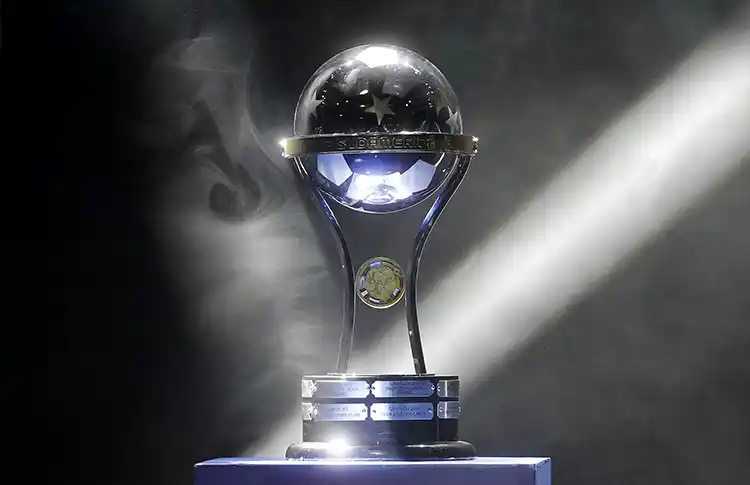 Tres equipos jugarán mañana con la sudamericana como objetivo