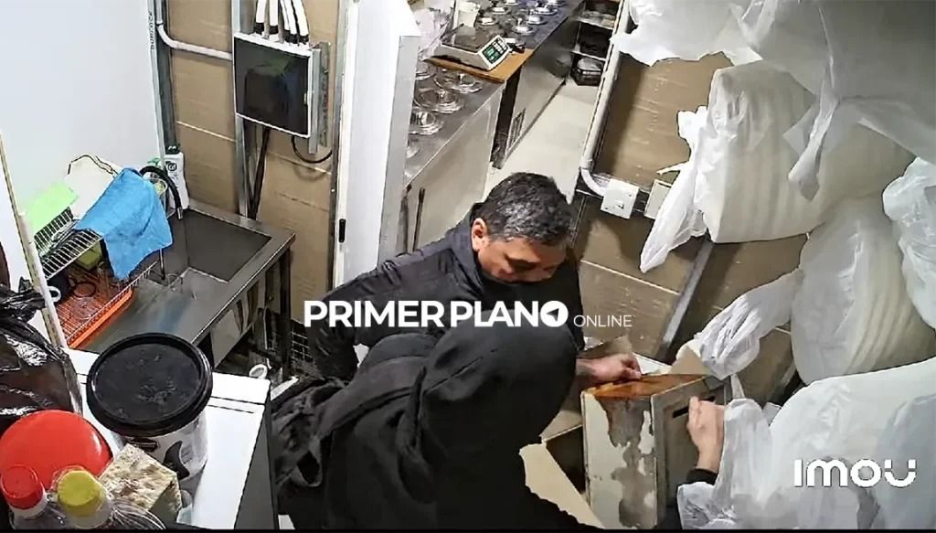 “Ya van a salir, cuenten hasta 100”: cuarto robo a una heladería de Ituzaingó en menos de un año