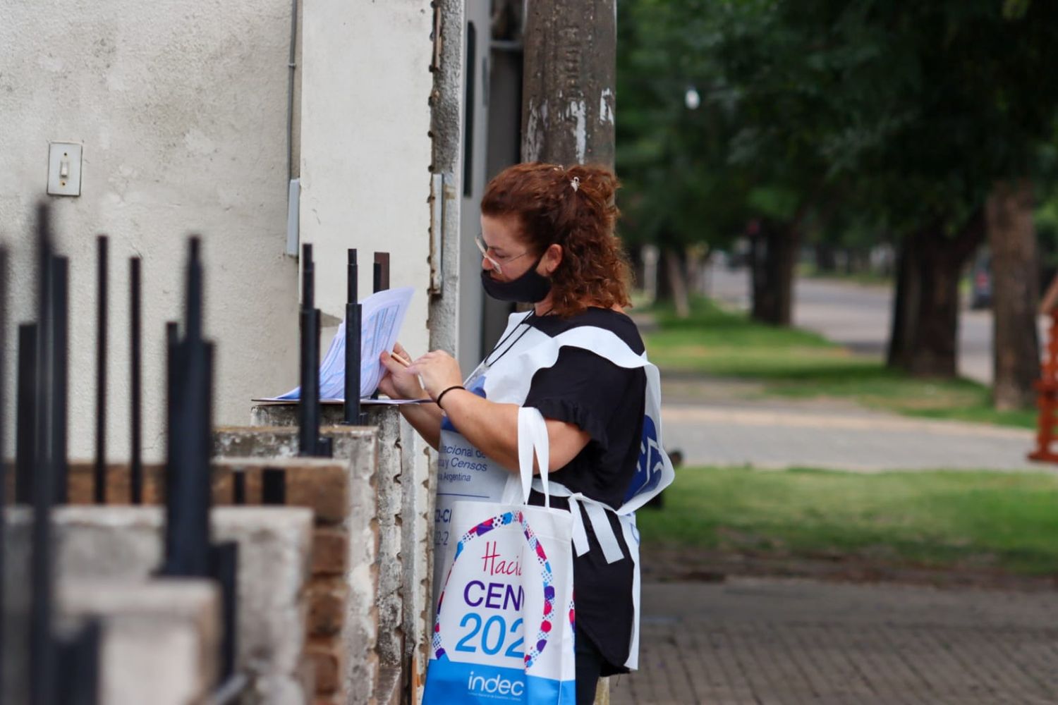 Censistas recuerdan que no sirve solo dejar el código pegado en la puerta