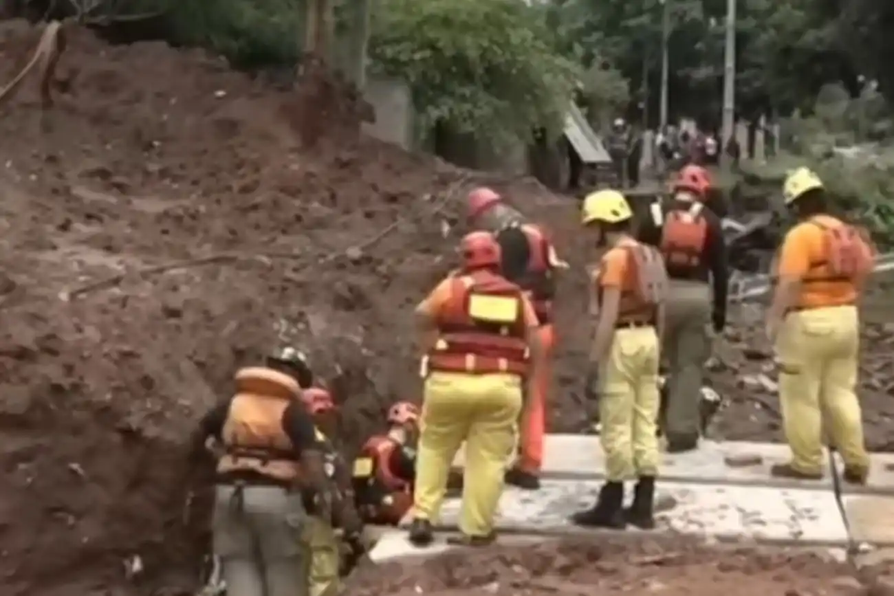 Buscan a un nene argentino desaparecido tras ser arrastrado por una corriente durante un temporal en Paraguay