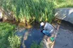 Provincia dispuso el cese de actividades de una empresa por transporte y vuelco de efluentes industriales sin autorización