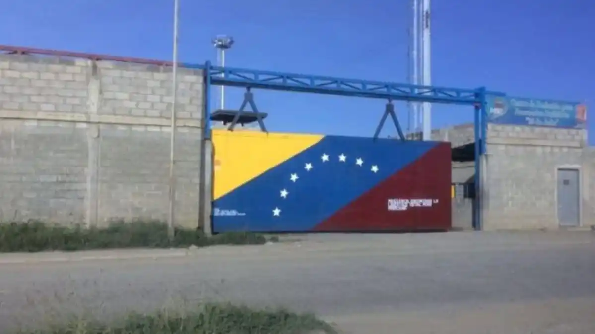 Directora de penal de San Juan de los Morros fue destituida: mantenía relación sentimental con un pran