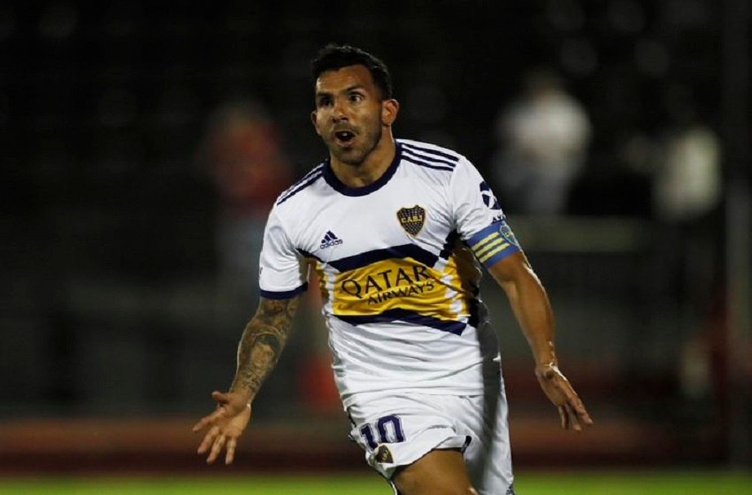 Tévez: “Vengo teniendo mala suerte con los arqueros de Newells»