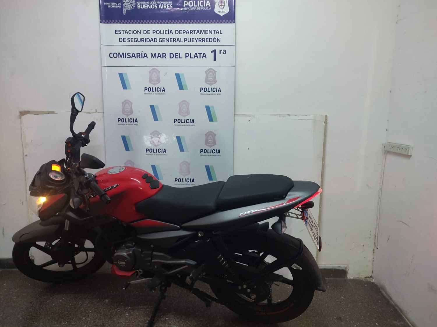 Tres menores intentaron robar una moto