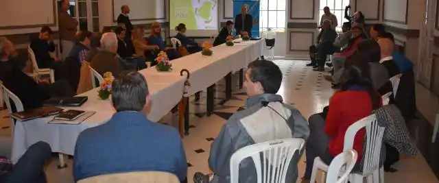 Se conformó la mesa de competitividad avícola en Entre Ríos