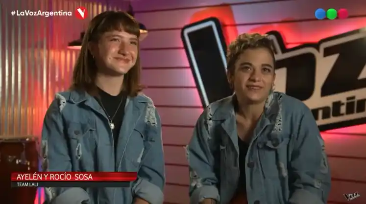 Las tandilenses Rocío y Ayelén Sosa fueron sorprendidas por Cazzu, una de sus ídolos