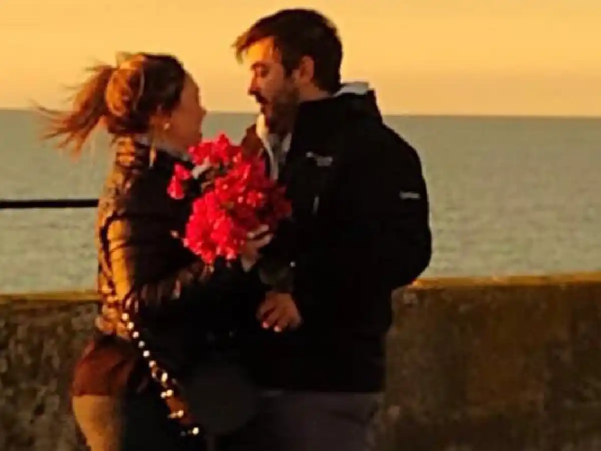 Le propuso casamiento en el techo del Hotel Viena y ante la puesta de sol