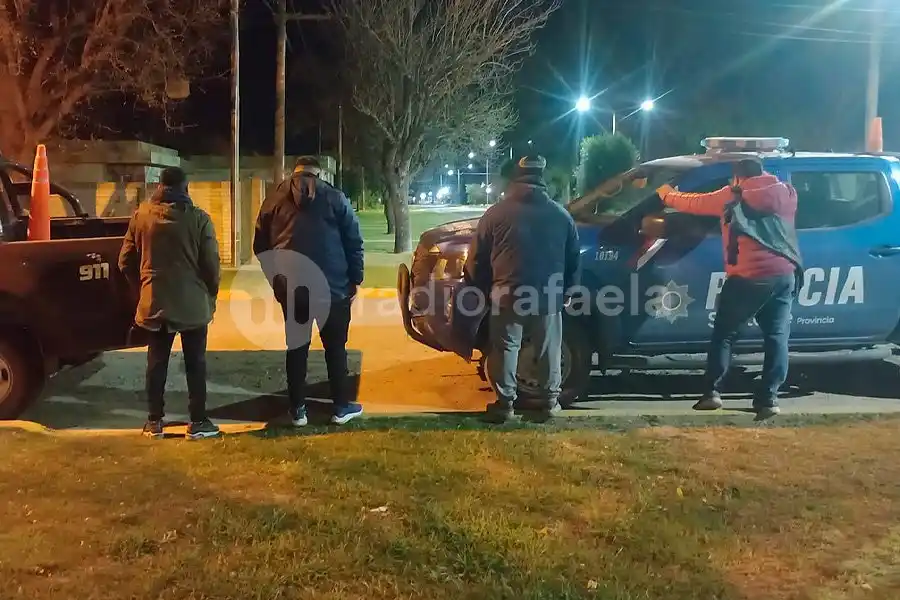 Atraparon a cuatro hombres transportando armas e infringiendo la ley de Caza y Pesca