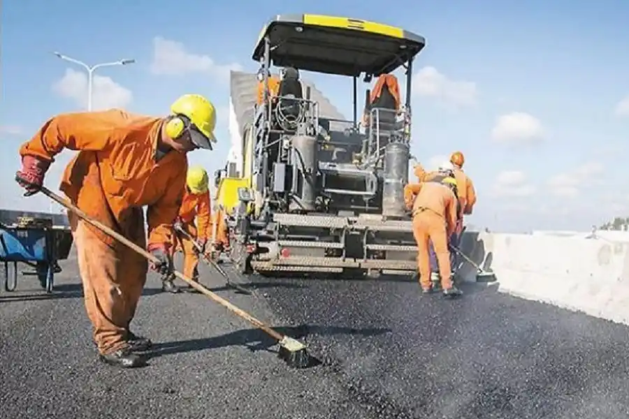 Trabajadores de Vialidad en alerta. Tienen los sueldos congelados desde el 2024