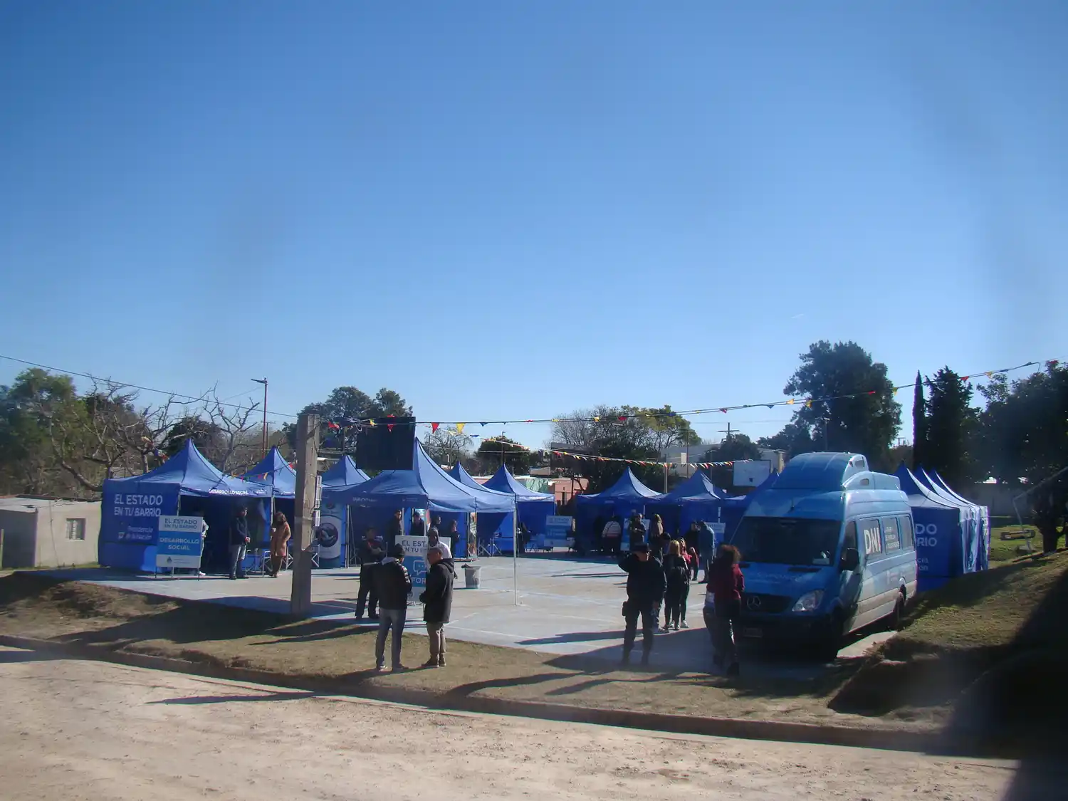 Hasta mañana se pueden hacer todo tipo de trámites en los móviles del “Estado en tu Barrio”