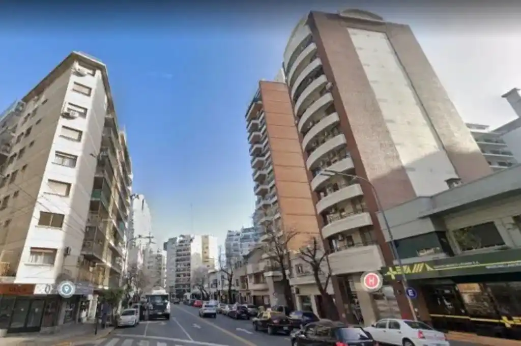 Femicidio en Buenos Aires: asesinó a su pareja de dos puñaladas delante de la hija de 4 años