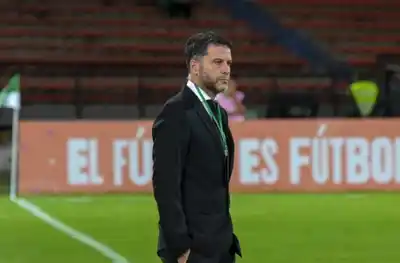 Renunció: Rodolfo De Paoli ya no es el DT de Patronato