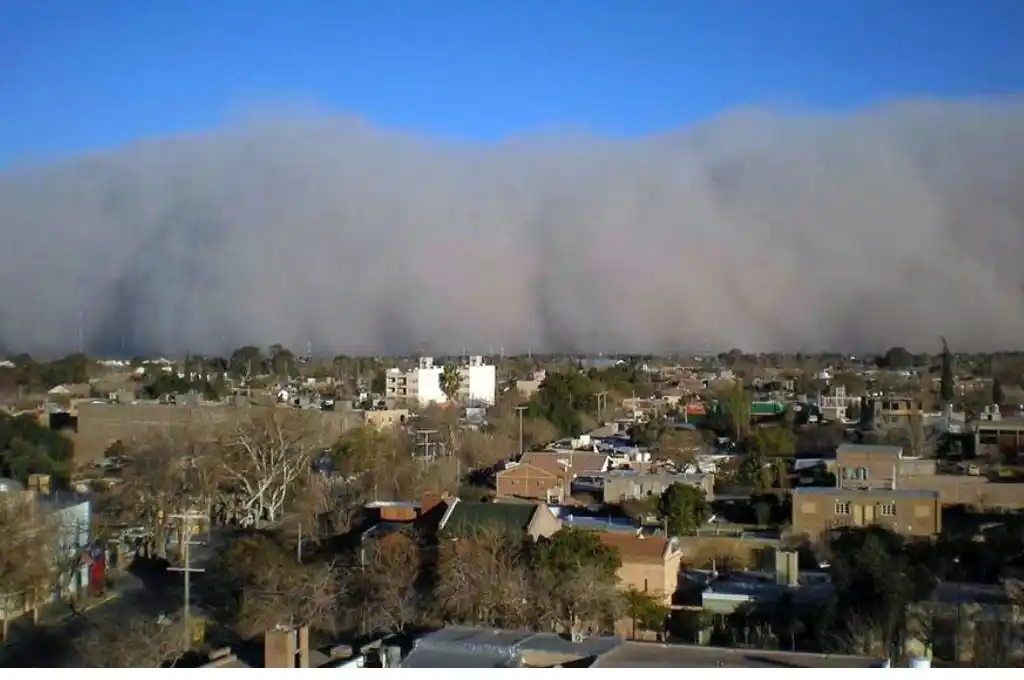 Alerta nivel rojo por viento Zonda en el norte patagónico