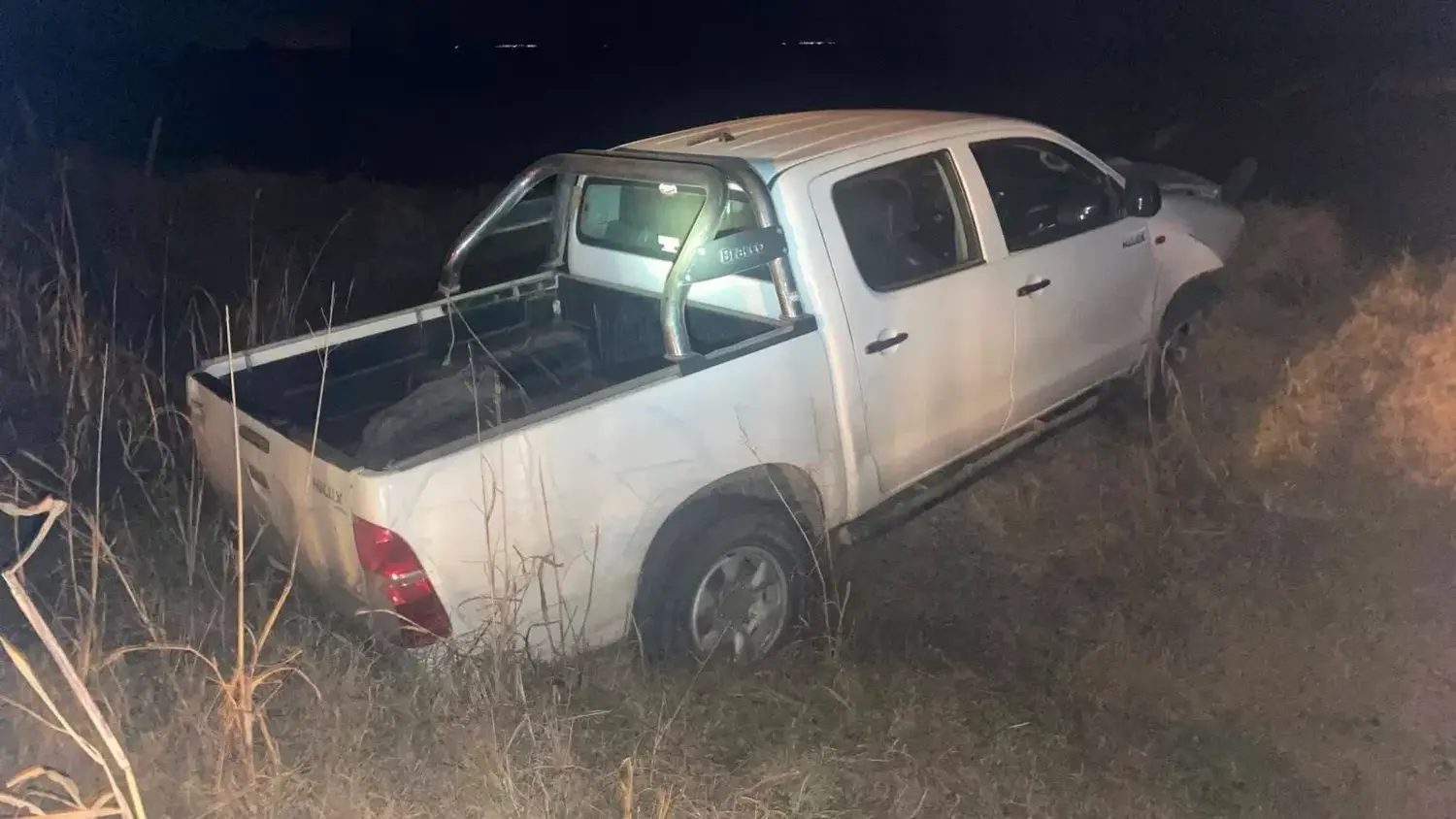 Una camioneta despistó y terminó en una zanja en la región