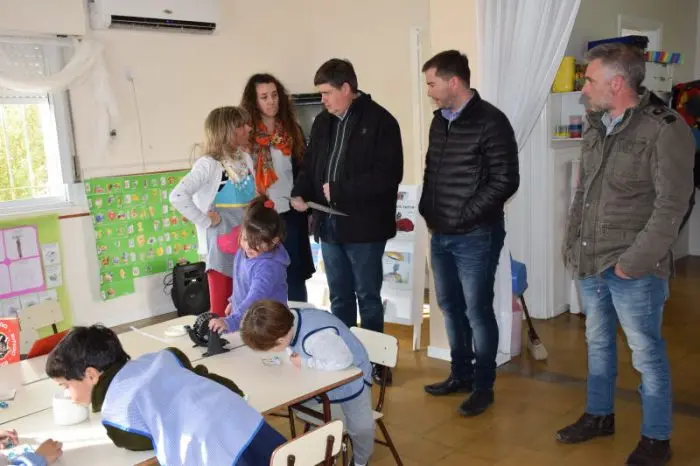 El intendente Gargaglione visitó establecimientos escolares rurales