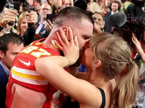 EL ROMANCE de la DÉCADA: así se comprometieron TAYLOR SWIFT y TRAVIS KELCE