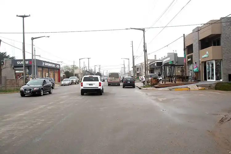 Prevén para hoy la colocación de luces led en la avenida 91