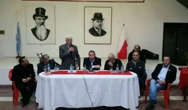 Rogel juntó a referentes de todos los espacios internos  