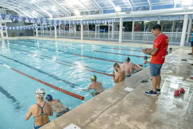 Reválida. Se realizó en el natatorio municipal
