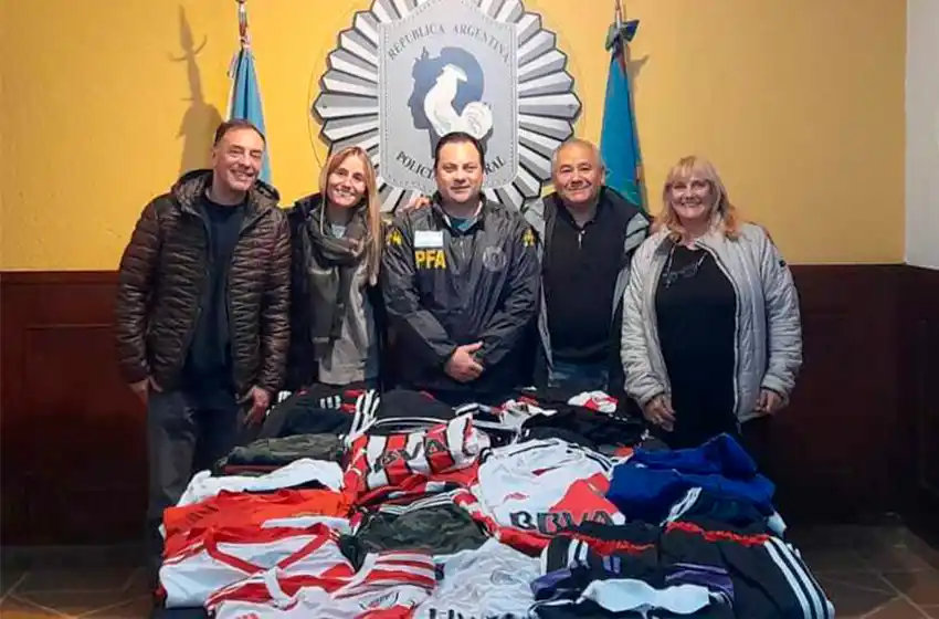 La Policía Federal continúa con labores solidarias en Mar del Plata